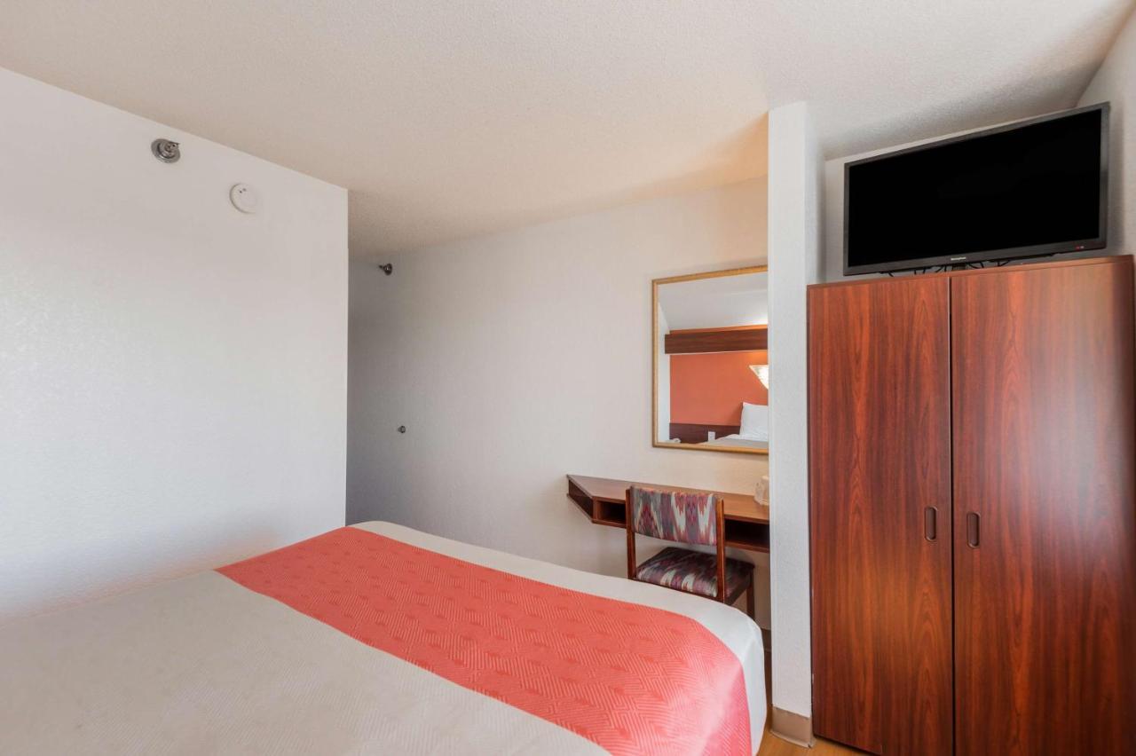 Motel 6-Olathe, Ks エクステリア 写真