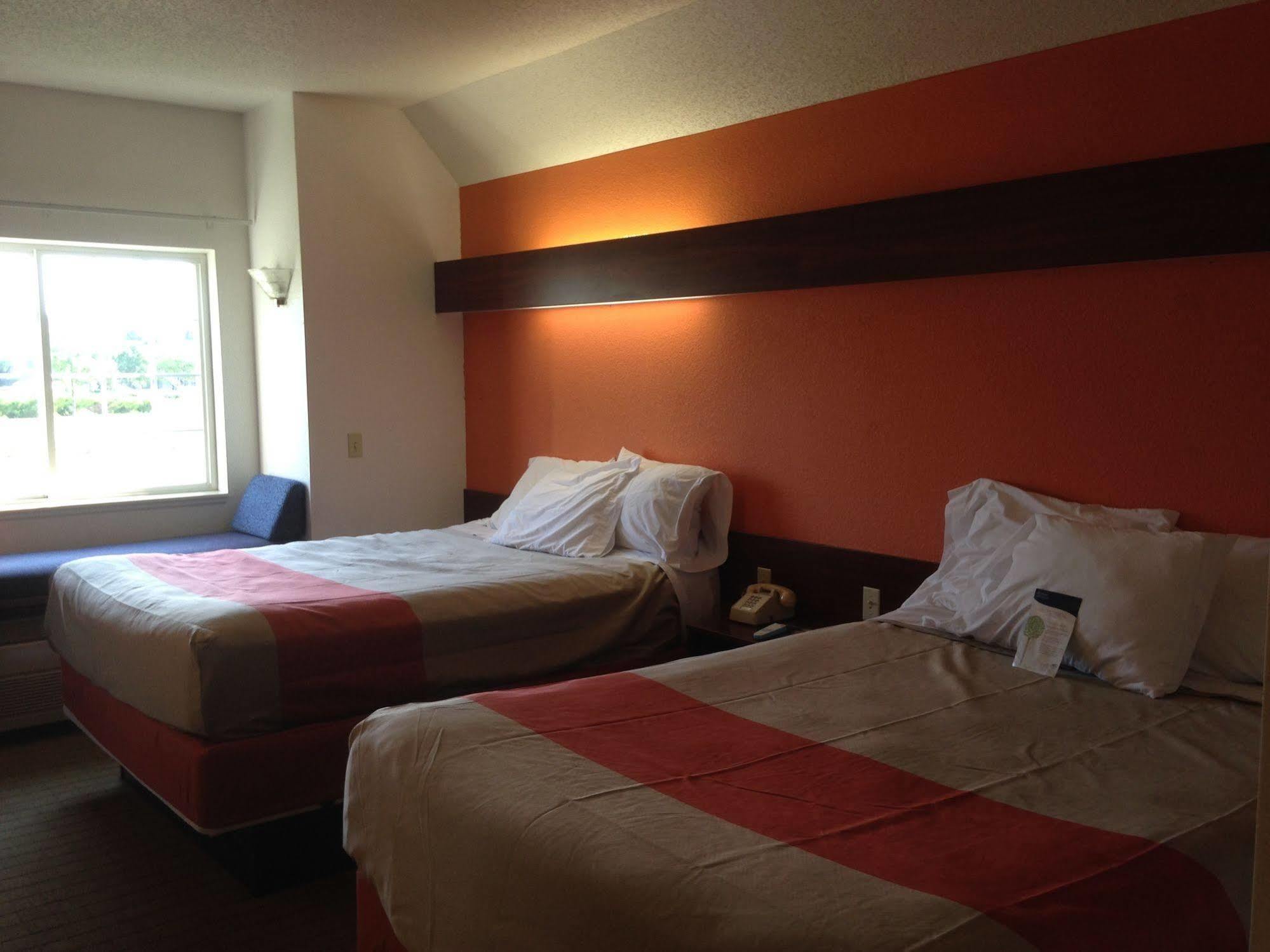 Motel 6-Olathe, Ks エクステリア 写真