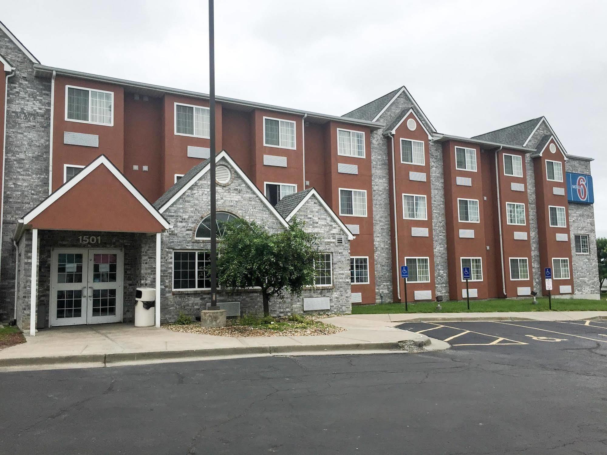 Motel 6-Olathe, Ks エクステリア 写真